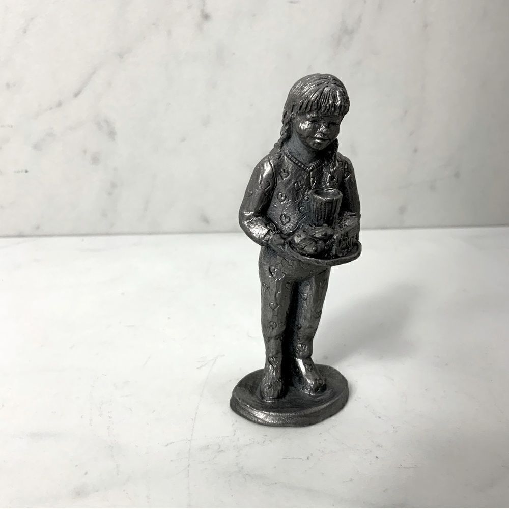Vintage Michael Ricker Girl with cookies for Santa figurine